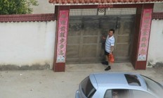 "偷拍县长收礼被抓"包工头判6年 县长是否受贿无法界定